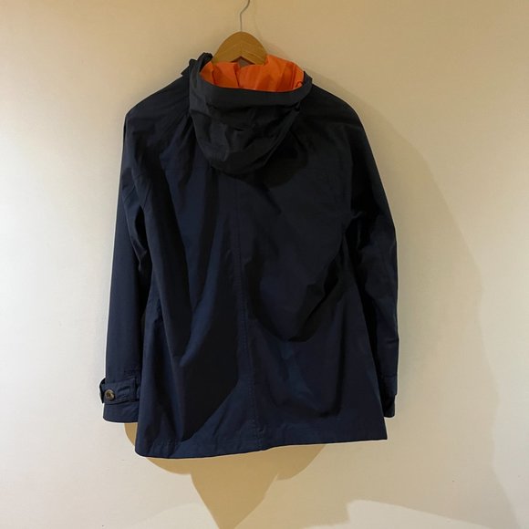 The North face Rain Jacket (M) - Picture 2 of 5